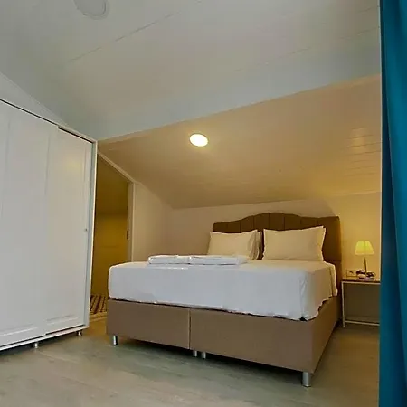Cunda Kordon 3* Ayvalik