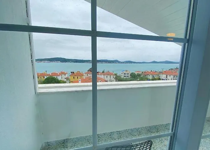 Отель Cunda Kordon 3*